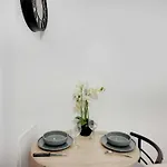 아파트 Souplex L 20 Minutes By Metro From Opera Garnier 파리