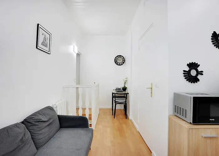 Apartment Souplex L 20 Minutes By Metro From Opera Garnier